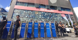 CHP İstanbul İl Başkanlığı'nda 10 kişi gözaltına alındı, 39 kişi hakında da işlem başlatıldı