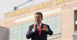 Ekrem İmamoğlu hakkında 'hakaret' iddiasıyla dava açılarak siyasi yasak talep edildi