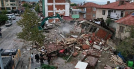 Sındırgı depreminde Manisa’da 83 yapı etkilendi