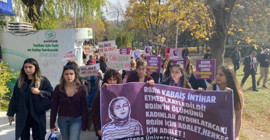 Hacettepe Üniversitesi'nde öğrenciler Rojin Kabaiş için yürüdü