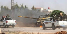 Süveyda’nın batısı ağır silahlarla bombalanıyor