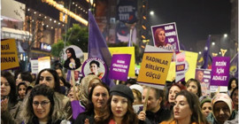 Van’da kadın yürüyüşü: Rojin için yaşamak ve yaşatmak istiyoruz