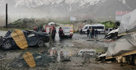 Van-Bitlis karayolunda trafik kazası: 2 ölü, 1 yaralı