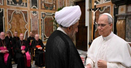 Papa, İran elçisine Vatikan'ın en yüksek nişanını verdi