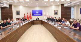 Bakan Işıkhan, Türkiye Maden İşçileri Sendikası heyeti ve Doruk Madencilik işçileriyle görüştü