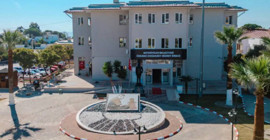 Seferihisar Belediyesi'ne operasyon: Başkan Yardımcısı dahil 6 kişi gözaltına alındı