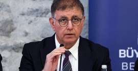 Cemil Tugay'dan yeni parti açıklaması: Bir süre daha bağımsız kalacağım