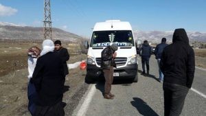 Yolcu minibüsü tarandı - Resim : 1