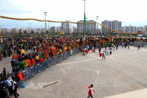 Diyarbakır Newroz'u 'Hayır'la başladı - Resim : 4