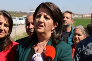 Referandum startı Demirtaş'ın yanından - Resim : 2