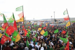 Engellemeler rağmen 'Newroz' kutlandı - Resim : 4
