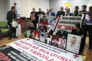 Kayıp yakınları Raci Bilici için eylemdeydi - Resim : 1