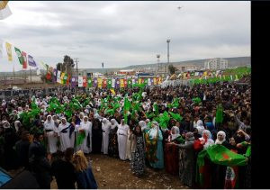 Engellemeler rağmen 'Newroz' kutlandı - Resim : 1