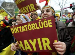 Frankfurt'ta Newroz kutlandı - Resim : 3