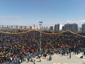 Diyarbakır Newroz'u 'Hayır'la başladı - Resim : 6