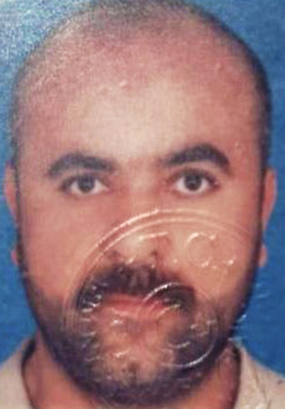 Otomobilinde boğazı kesilmiş olarak ölü bulundu - Resim : 1