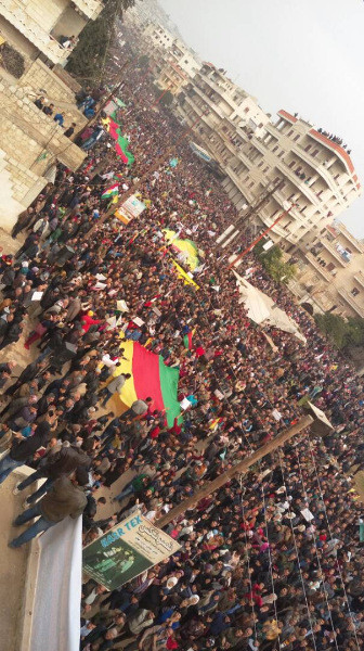 Yüz bine yakın insan Afrin kent merkezinde - Resim: 8