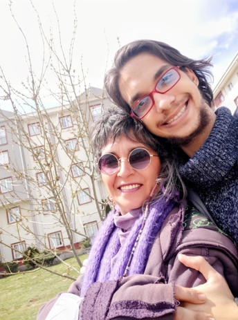 Otizmli genç bavulunu takside unutmuştu, bulundu - Resim : 2