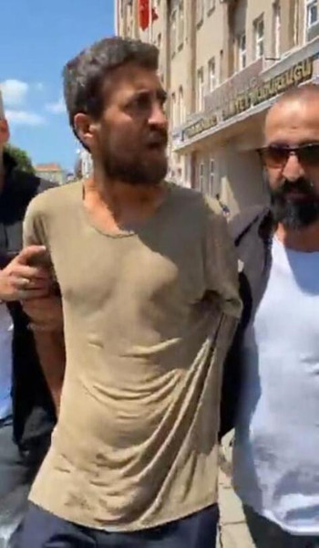 Eşini öldürüp 'gururlu hissediyor' yazan erkek eşini defalarca aldatmış - Resim : 1