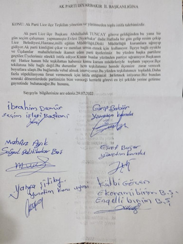 AKP Lice teşkilatında toplu istifa - Resim : 1