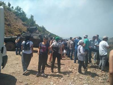 Dersim'de yangınları söndürmek isteyenlere izin yok - Resim : 1