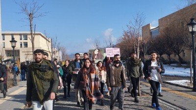 Öğrenciler Gülistan Doku ve Rojin Kabaiş için yürüdü