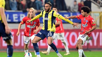 Fenerbahçe, U19 takımıyla sahaya çıkan Kasımpaşa'yı 3-0 yendi