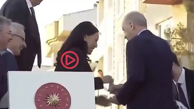 Erdoğan, elini öpen AKP'li vekile 200 lira harçlık verdi