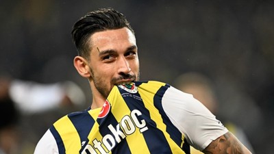 Fenerbahçe, İrfan Can Kahveci'nin sözleşmesini uzattı