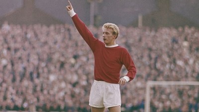 Ballon d'Or ödüllü futbolcu Denis Law öldü
