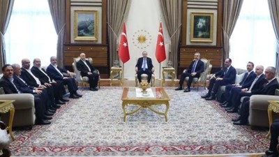 Erdoğan, Hamas heyetiyle görüştü