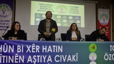 DEM Parti'den birçok kentte halk buluşmaları: 'Kürt halkı 7'den 70'e Öcalan'ın çözüm iradesinin arkasında'