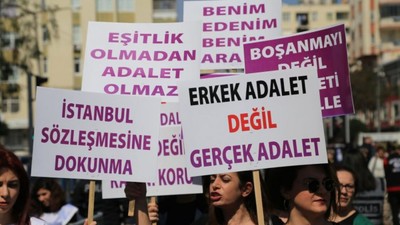 Ev İçi Şiddet Acil Yardım Hattı'na bir yılda 4 bin arama