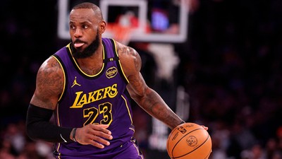 LeBron James, NBA tarihine geçti
