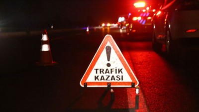 Otomobille çarpışan motosikletin sürücüsü çocuk öldü