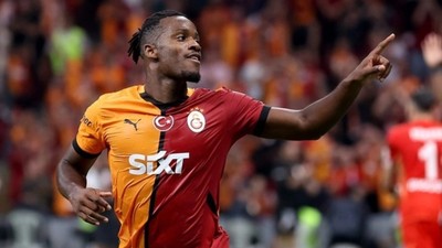 Batshuayi, Eintracht Frankfurt'a transfer oldu