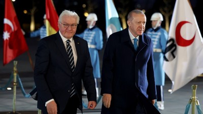 Almanya Cumhurbaşkanı Steinmeier Ankara'da ... Erdoğan: Hepimizin arzusu, kalıcı barışın hüküm sürdüğü bir Suriye