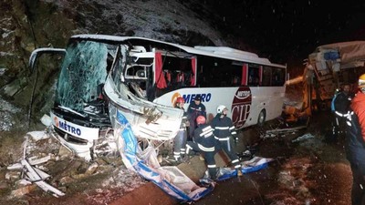 Samsun’da otobüs kazası: Sürücü öldü, 16 yolcu yaralandı