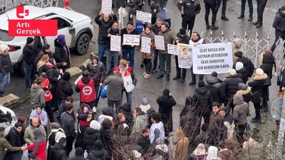 KFC ve Pizza Hut işçileri hakları için eylem yaptı