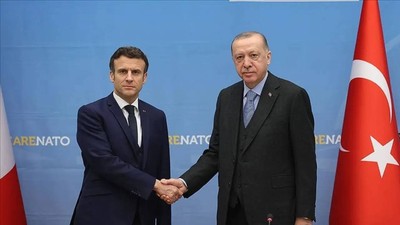 Erdoğan, Fransa Cumhurbaşkanı Macron ile telefonda görüştü