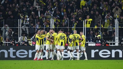 Fenerbahçe tur kapısını üç golle araladı