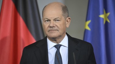 Almanya Başbakanı Scholz: Ukrayna'ya barış gücü gönderme tartışmaları için erken