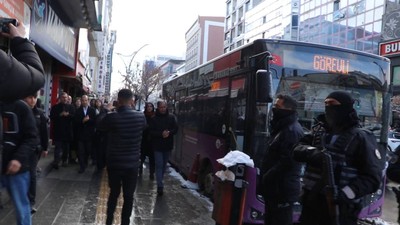 Van'da kayyım, bazı belediye otobüslerini polislere tahsis etti