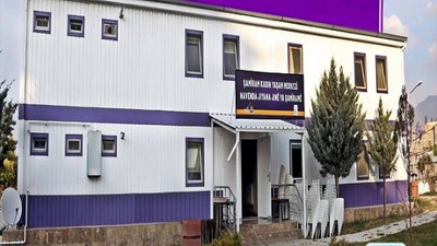 Kayyım 8 Mart'a hazırlanıyor: Kadın merkezleri boşaltılıyor, projeler iptal ediliyor