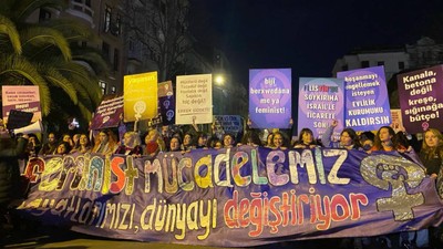 Feminist Gece Yürüyüşü’nde gözaltına alınan 112 kişi serbest bırakıldı