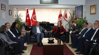 DEM Parti’den DİSK'e ziyaret: Barış hepimizin meselesi