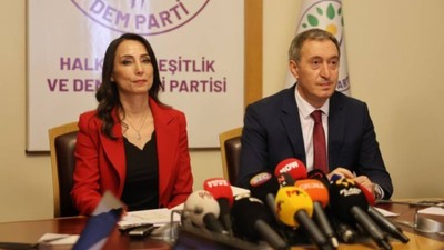 DEM Parti Eş Genel Başkanlarından İmamoğlu'nun tutuklanmasına tepki: Demokrasiye darbedir