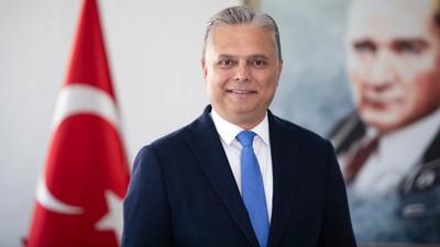 Ümit Uysal, CHP Genel Başkan adaylığını açıkladı