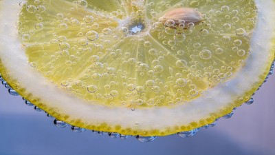 Limonun Şaşırtan Etkisi: Koltuk Altına Sürmeniz Yeterli!