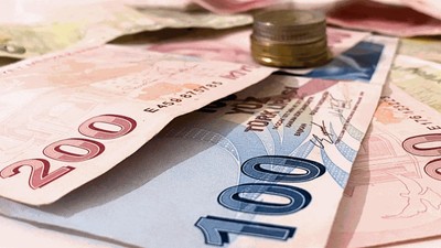Hesaplarınızı kontrol edin! Emeklilerin beklediği ödeme hesaplara geçecek